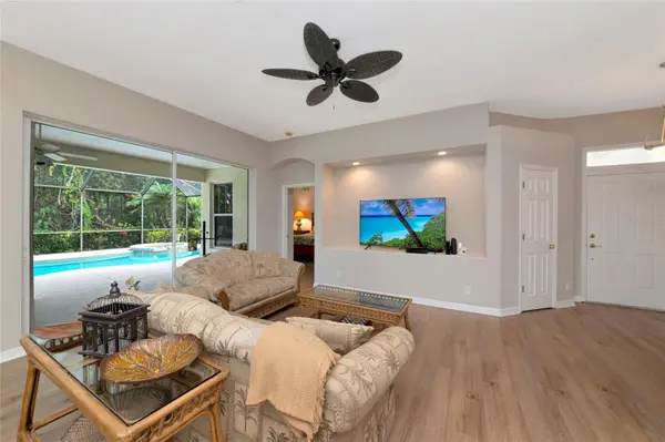 706 MISTY POND CT, Bradenton, FL 34212