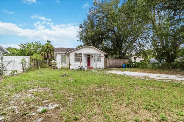 2442 NOVUS ST, Sarasota, FL 34237