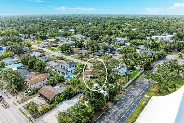 1300 LOMA LINDA CT, Sarasota, FL 34239