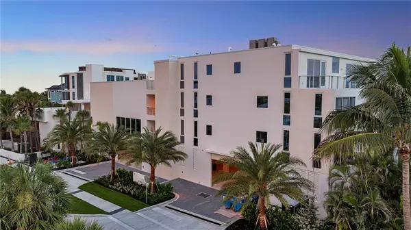 70 AVENIDA VENECCIA #304, Sarasota, FL 34242