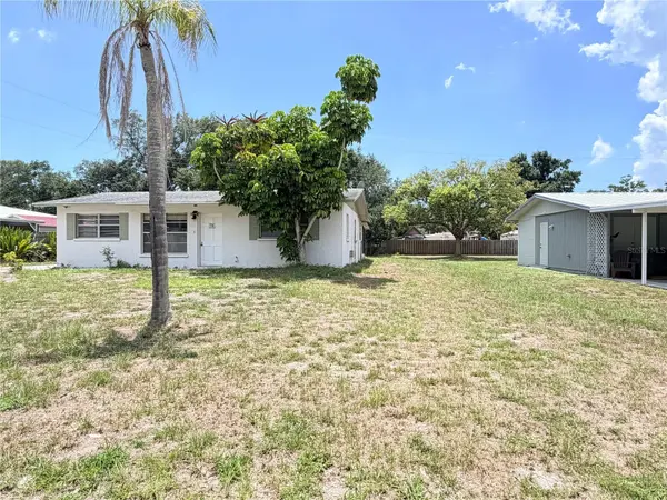 3842 HAWKEYE CIR, Sarasota, FL 34232