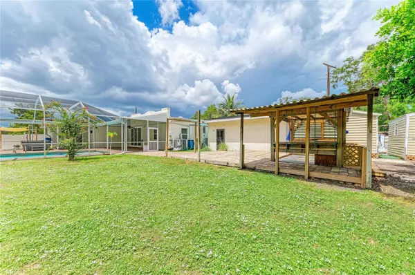 1712 4TH ST W, Palmetto, FL 34221