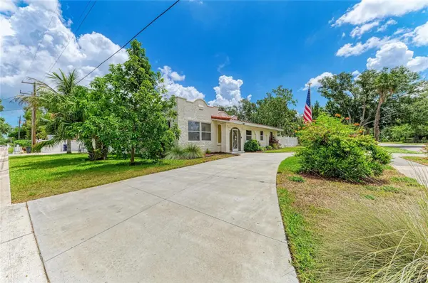 1712 4TH ST W, Palmetto, FL 34221