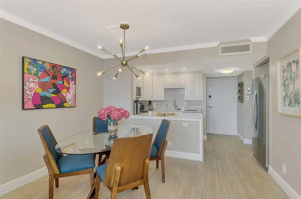 5855 MIDNIGHT PASS RD #333, Sarasota, FL 34242