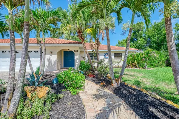 140 S OXFORD DR, Englewood, FL 34223