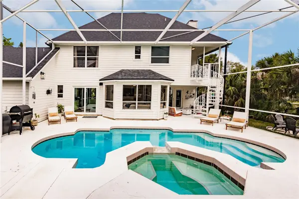 1587 FIRETHORNE LAKES DR, Sarasota, FL 34240