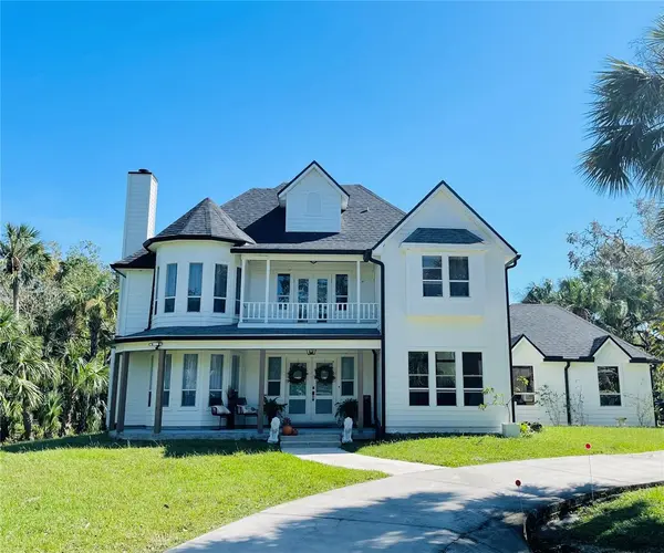 1587 FIRETHORNE LAKES DR, Sarasota, FL 34240
