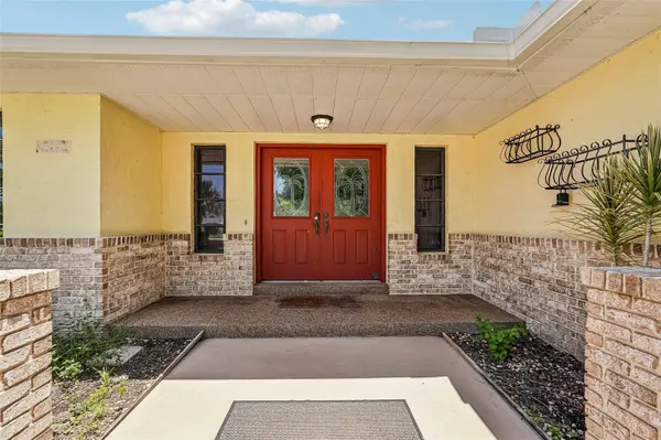 1305 SORRENTO WOODS BLVD, Nokomis, FL 34275