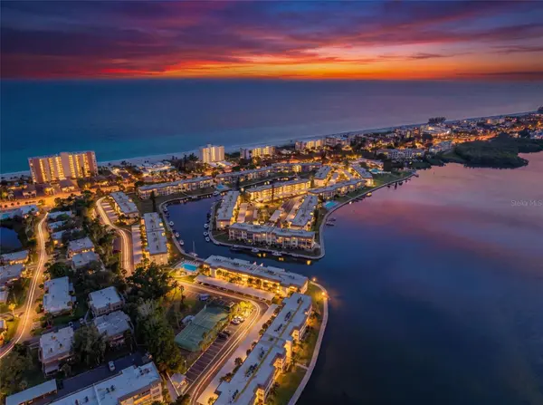 4390 EXETER DR #107, Longboat Key, FL 34228