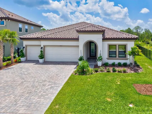 8818 EASTWYCK DR, Parrish, FL 34219