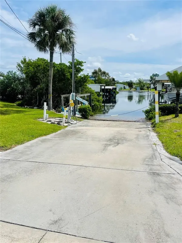 160 NEW YORK ST, Palmetto, FL 34221