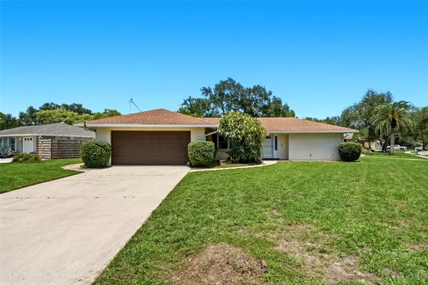 2711 GULF GATE DR, Sarasota, FL 34231