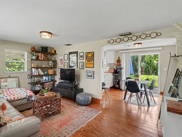 3035 HILLVIEW ST, Sarasota, FL 34239