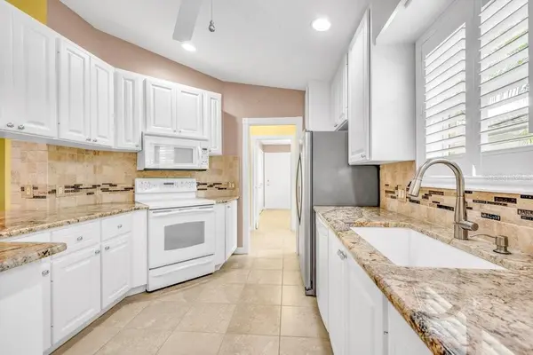 7617 CAMMINARE DR, Sarasota, FL 34238