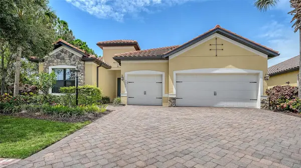 7005 WHITTLEBURY TRL, Lakewood Ranch, FL 34202