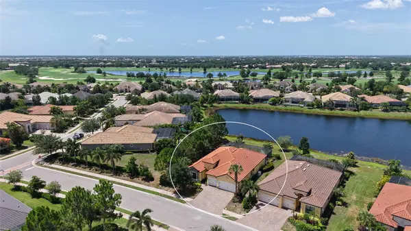 7005 WHITTLEBURY TRL, Lakewood Ranch, FL 34202