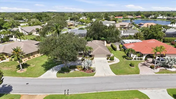 5511 COUNTRY LAKES TRL, Sarasota, FL 34243