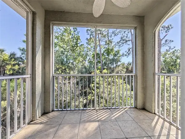 5701 BENTGRASS DR #18-207, Sarasota, FL 34235