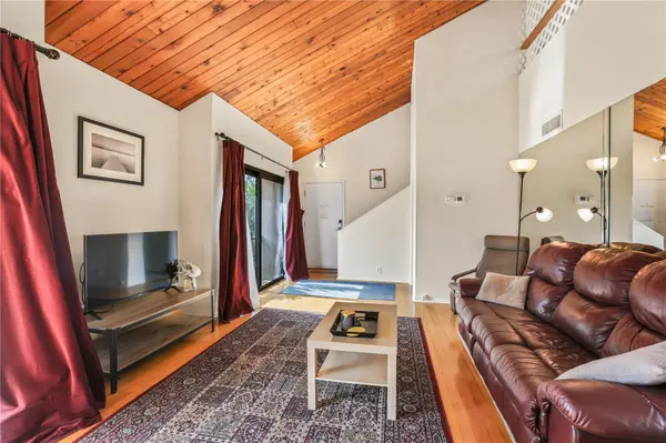 220 PASS KEY RD #220, Sarasota, FL 34242