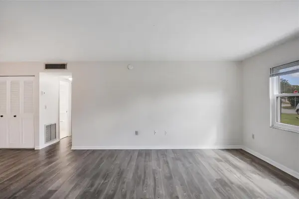 5800 HOLLYWOOD BLVD #312, Sarasota, FL 34231