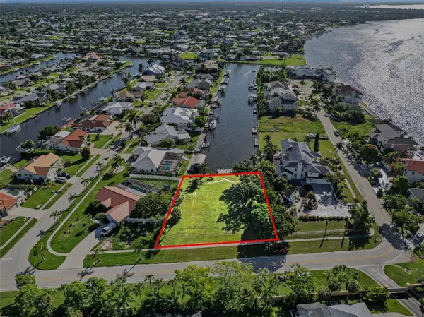 180 COUSLEY DR SE, Port Charlotte, FL 33952