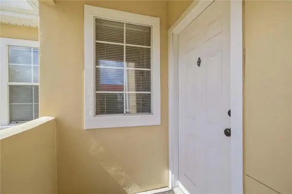 1000 VILLAGIO CIR #201, Sarasota, FL 34237
