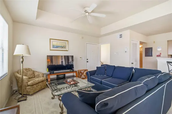 1000 VILLAGIO CIR #201, Sarasota, FL 34237