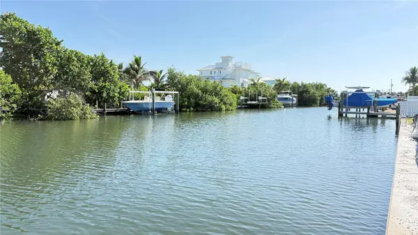 420 63RD ST #420A, Holmes Beach, FL 34217