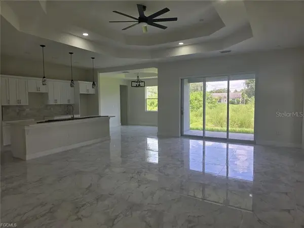 3852 HOPEVALE ST, Fort Myers, FL 33905