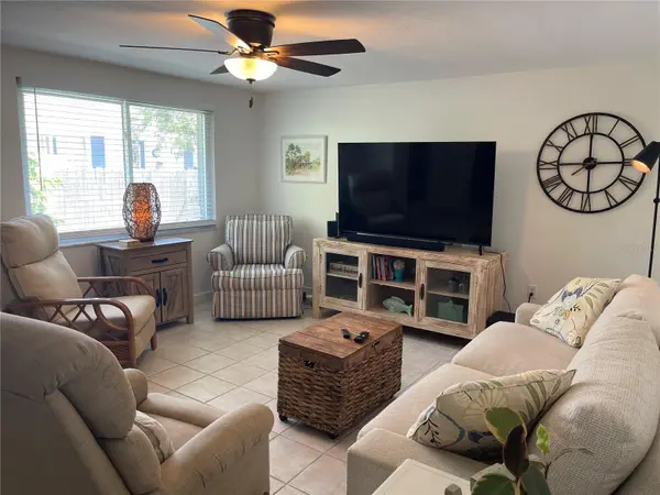 2904 AVENUE B, Bradenton Beach, FL 34217