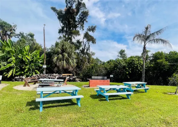 21 ILLINOIS ST, Palmetto, FL 34221