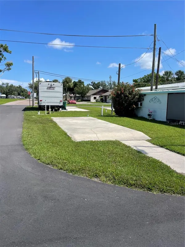 21 ILLINOIS ST, Palmetto, FL 34221
