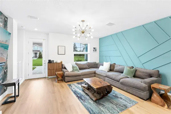 1808 FENDER LN, Sarasota, FL 34240