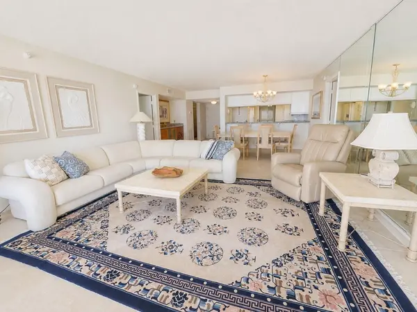 2675 GULF OF MEXICO DR #203, Longboat Key, FL 34228