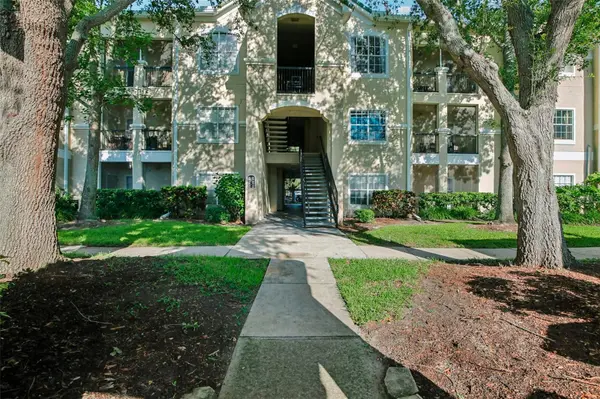 5174 NORTHRIDGE RD #104, Sarasota, FL 34238
