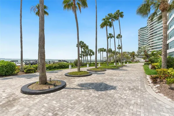 888 BOULEVARD OF THE ARTS #1705, Sarasota, FL 34236
