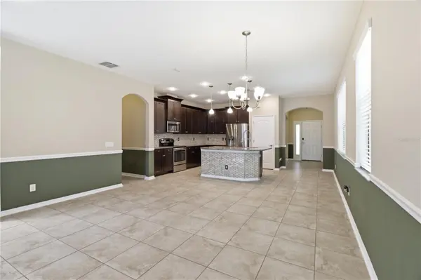 4738 WOODS LANDING LN, Tampa, FL 33619