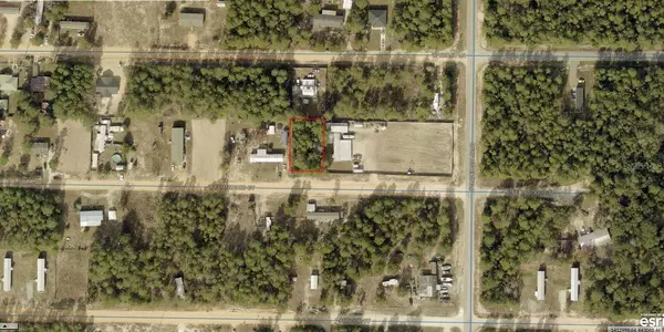 E FERNWOOD CT, Defuniak Springs, FL 32433