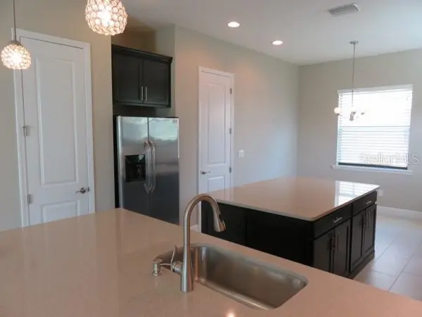 5827 TITLE ROW DR, Bradenton, FL 34210