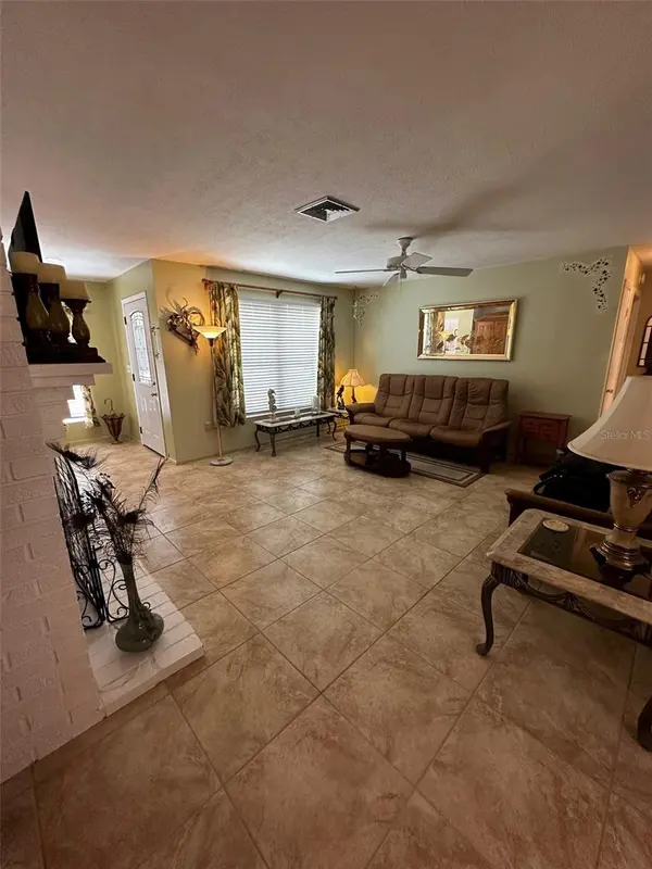 2425 DOUD ST, Sarasota, FL 34231