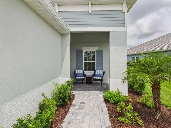 10012 LAKE WALES CIR, Sarasota, FL 34241