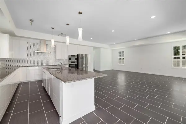 4524 RIVERWOOD AVE, Sarasota, FL 34231