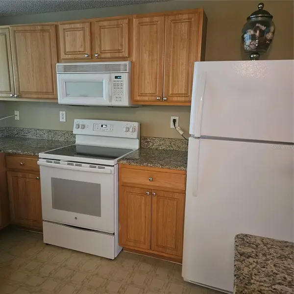 5500 BENTGRASS DR #6-112, Sarasota, FL 34235