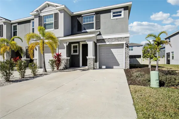 2813 MIDNIGHT PEARL DR, Sarasota, FL 34240