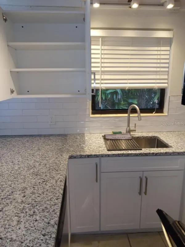 1117 PATTERSON DR #Front, Sarasota, FL 34234