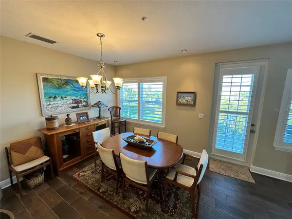 7740 34TH AVE W #202, Bradenton, FL 34209