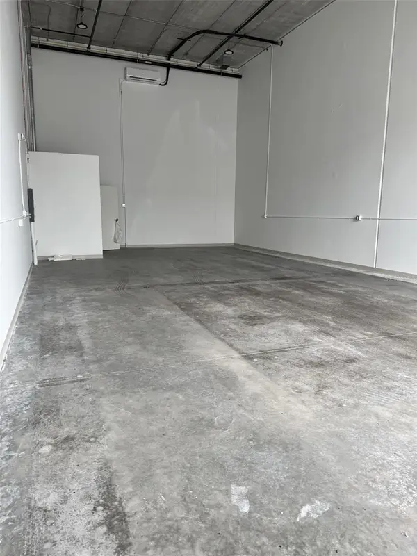 5431 COMMUNICATIONS Pkwy #20, Sarasota, FL 34240