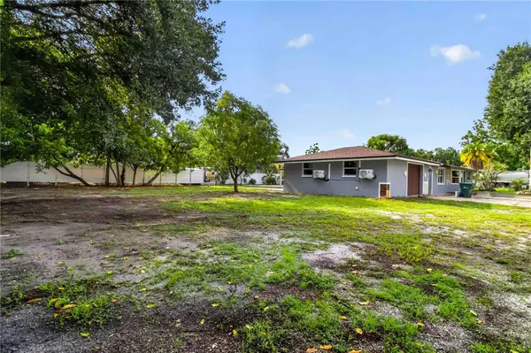 4734 DELMONTE AVE, Sarasota, FL 34235