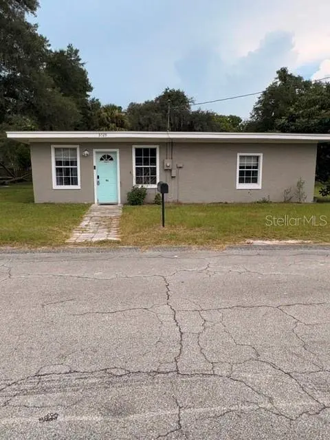 5025 PENVAN AVE, De Leon Springs, FL 32130