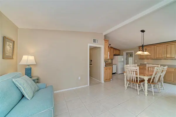 2711 AVENUE C, Holmes Beach, FL 34217